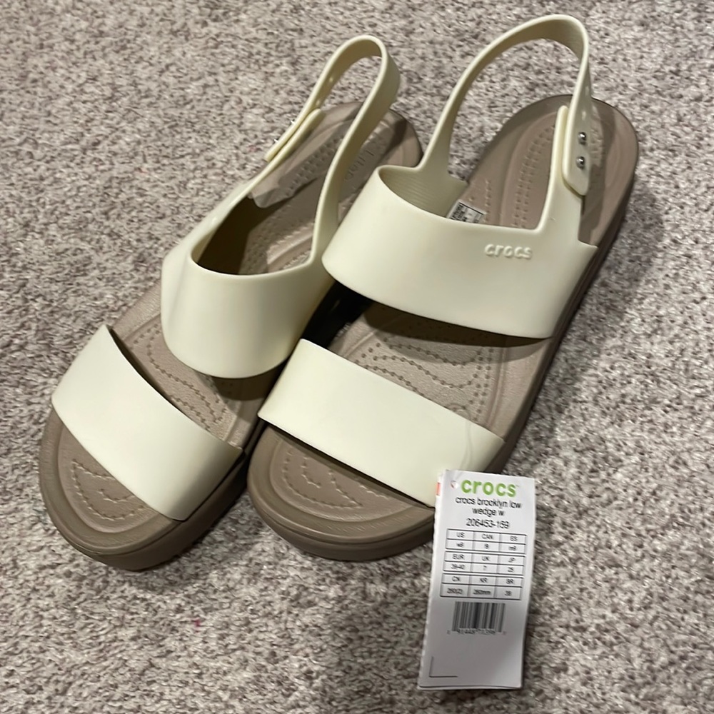 Brand New Crocs Brooklyn Wedge Sandals